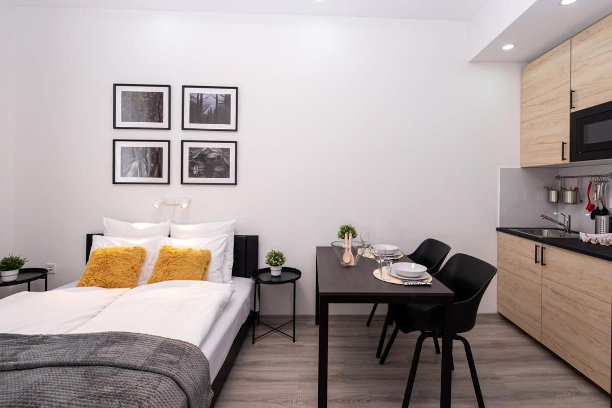 Charming Studio At Downtown — Fotók 3
